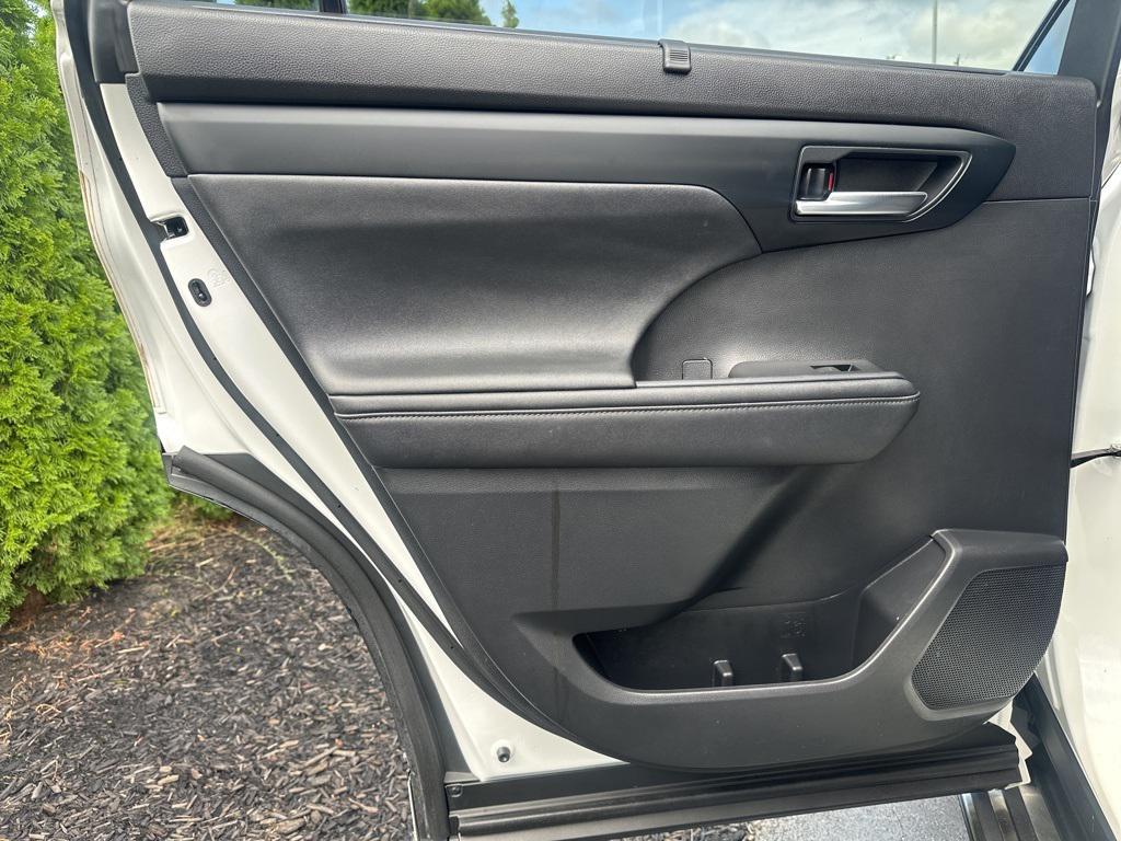 used 2023 Toyota Highlander car, priced at $40,593