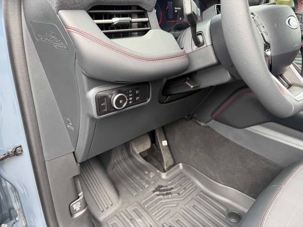 used 2025 Ford Explorer car, priced at $43,641