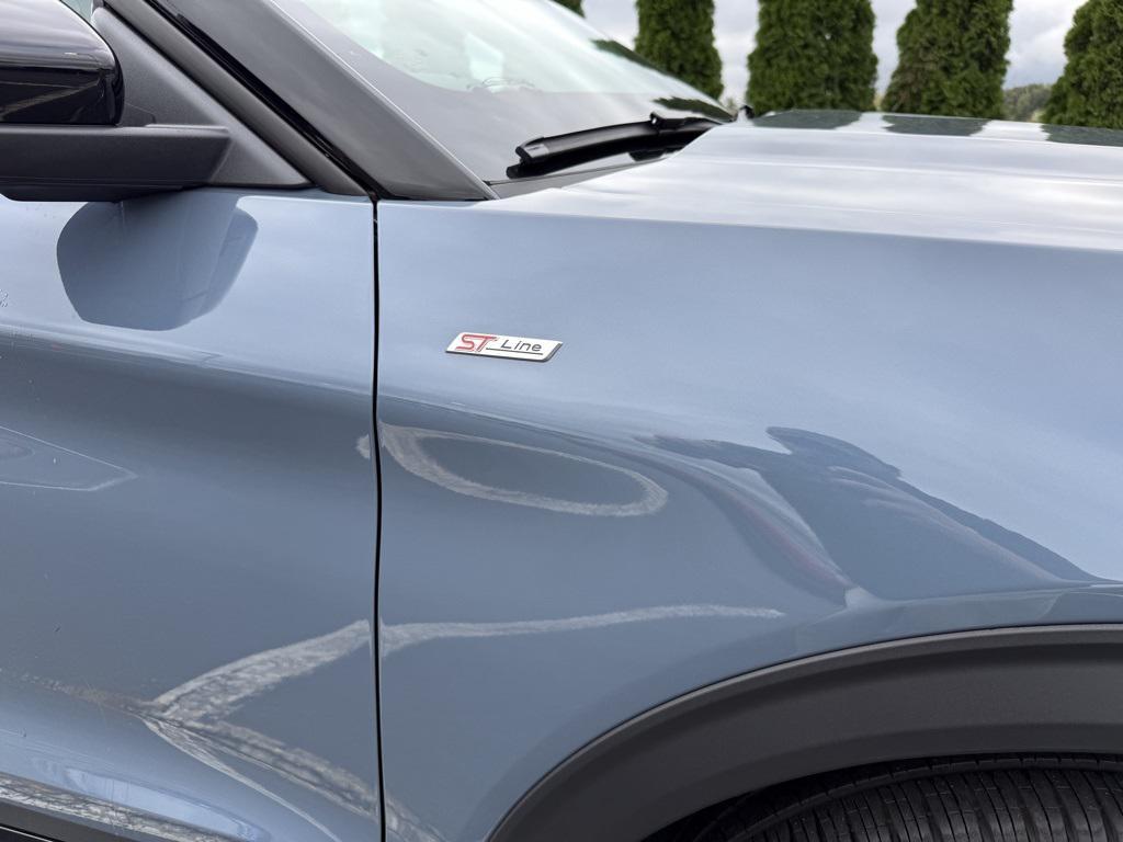 used 2025 Ford Explorer car, priced at $43,641