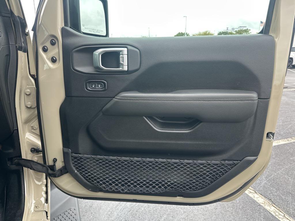 used 2020 Jeep Gladiator car, priced at $32,987