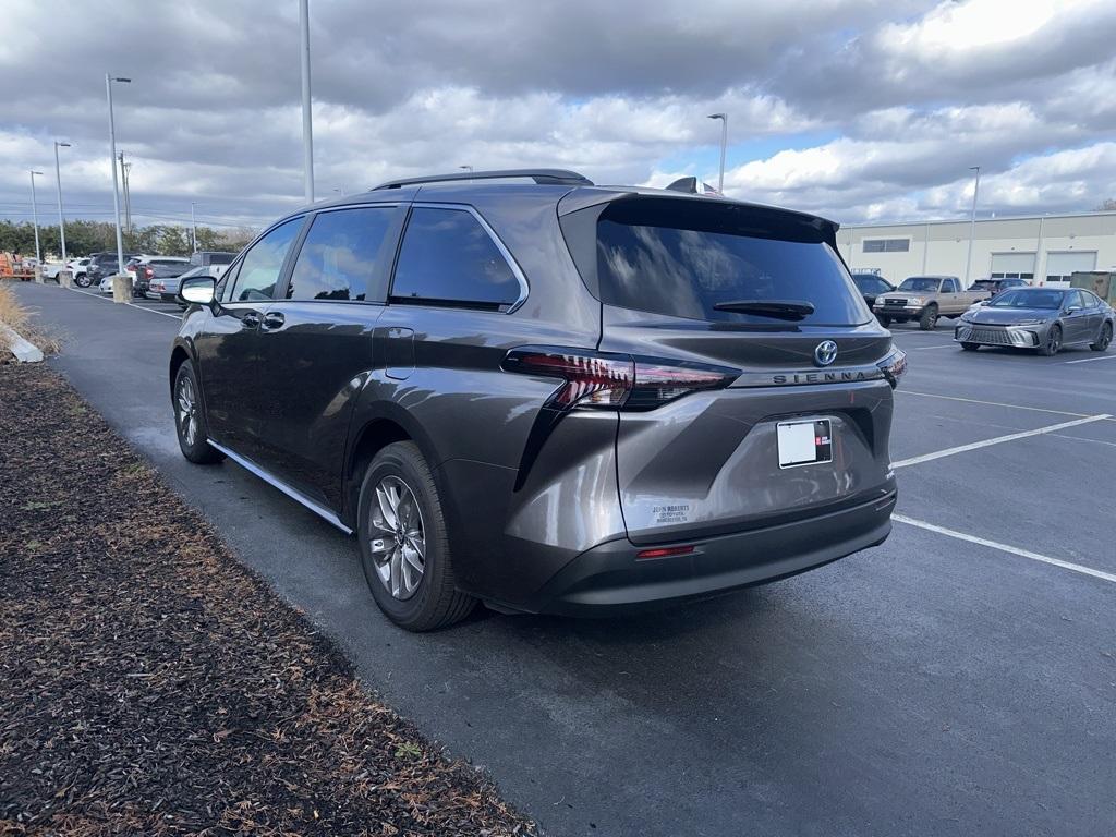 used 2024 Toyota Sienna car, priced at $43,062