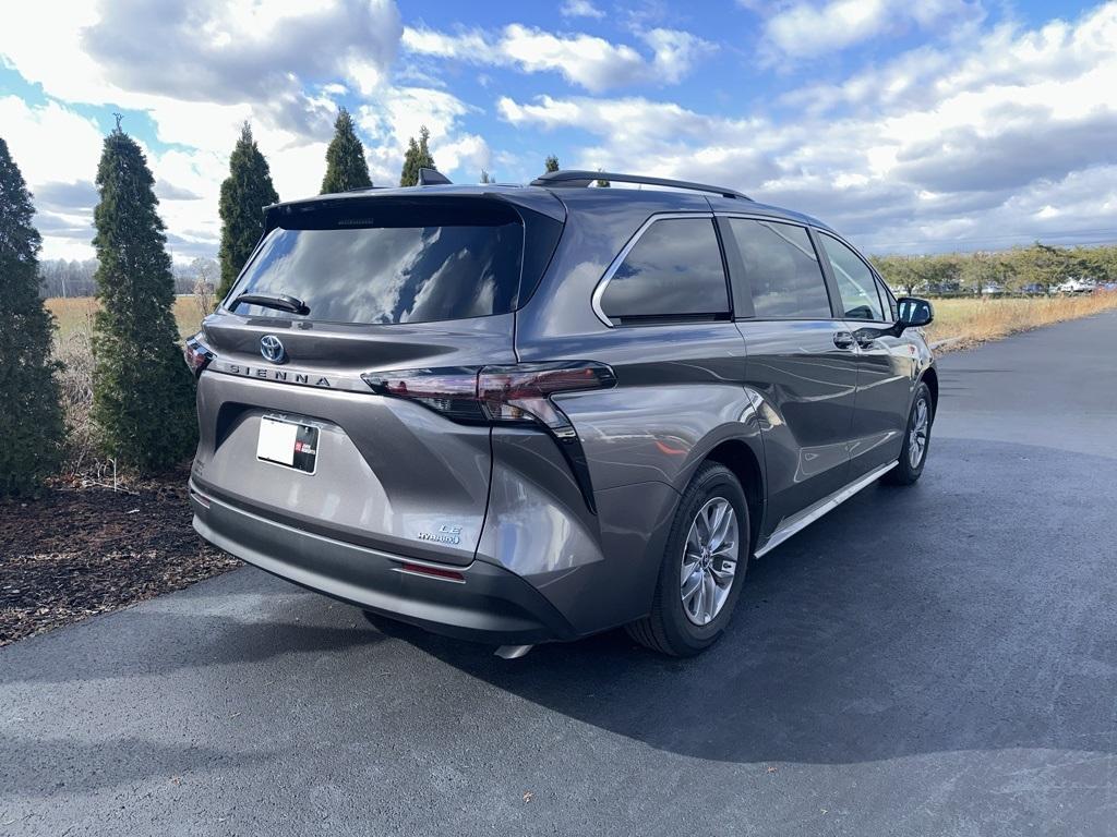 used 2024 Toyota Sienna car, priced at $43,062