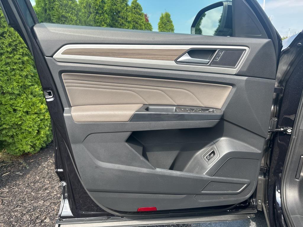 used 2021 Volkswagen Atlas car, priced at $30,803