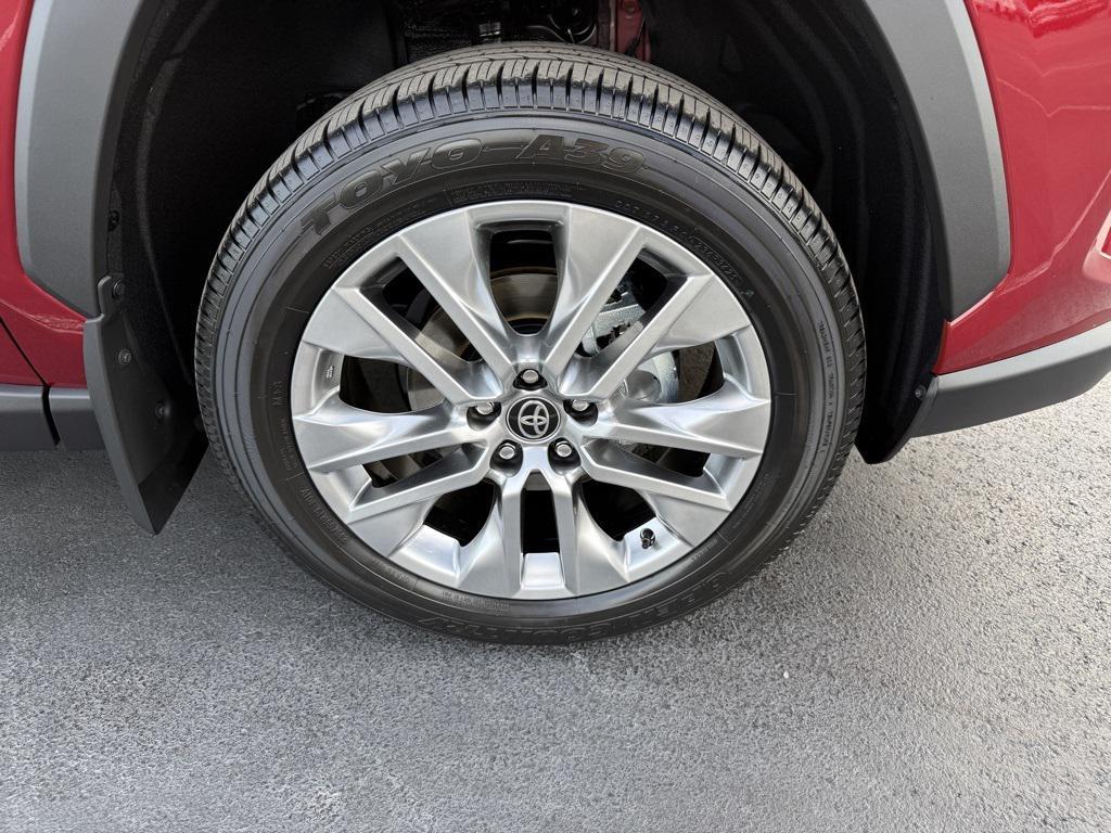 new 2025 Toyota RAV4 car, priced at $40,088