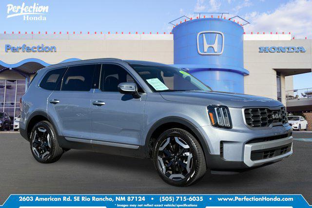 used 2025 Kia Telluride car, priced at $39,991