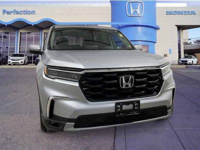 new 2025 Honda Pilot car, priced at $47,725