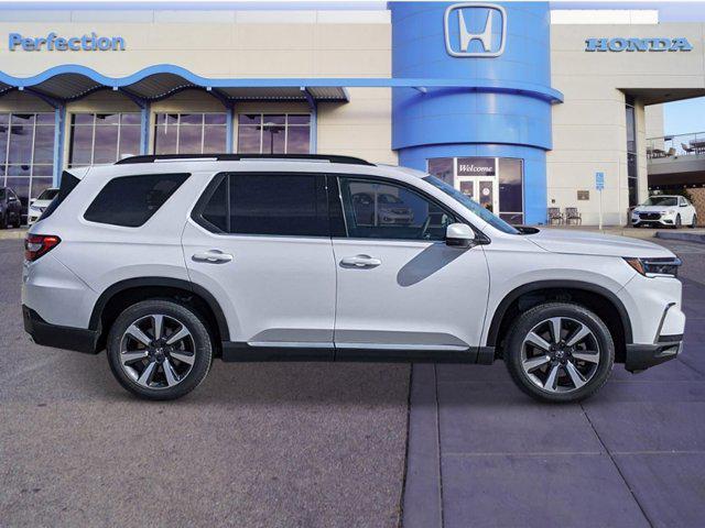 new 2025 Honda Pilot car, priced at $52,870