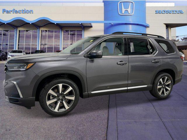 new 2025 Honda Pilot car, priced at $51,050