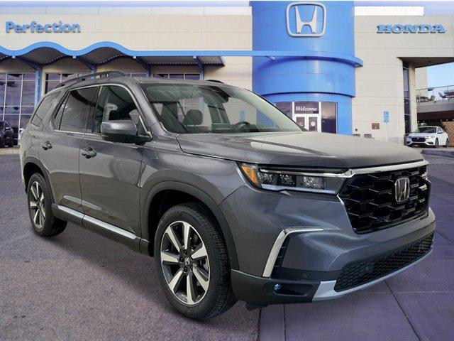 new 2025 Honda Pilot car, priced at $51,050