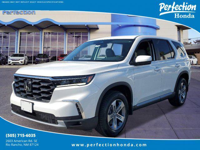 new 2025 Honda Pilot car, priced at $45,450
