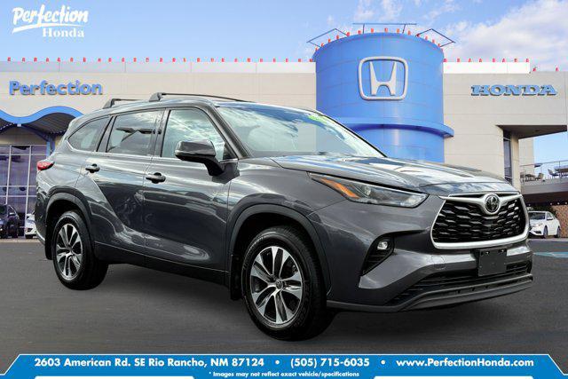 used 2022 Toyota Highlander car, priced at $36,491