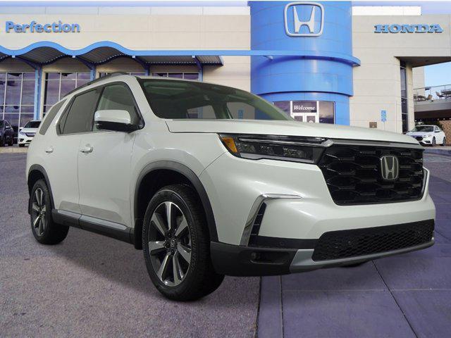 new 2025 Honda Pilot car, priced at $51,450