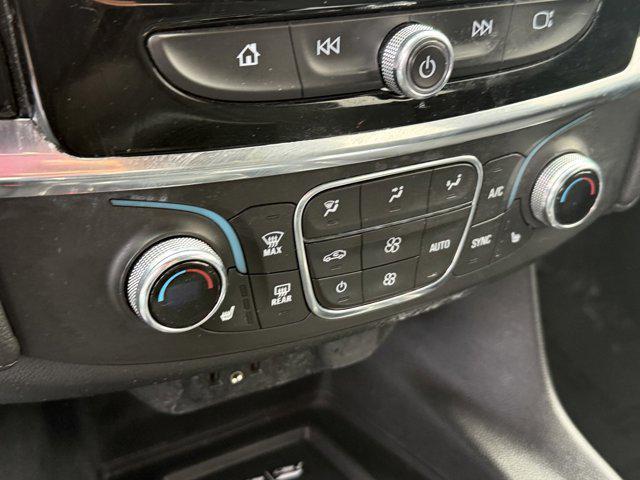 used 2023 Chevrolet Traverse car, priced at $30,991