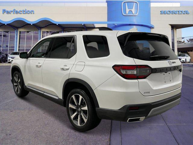 new 2025 Honda Pilot car, priced at $55,660