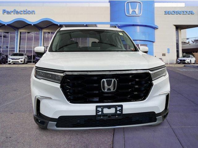 new 2025 Honda Pilot car, priced at $55,660