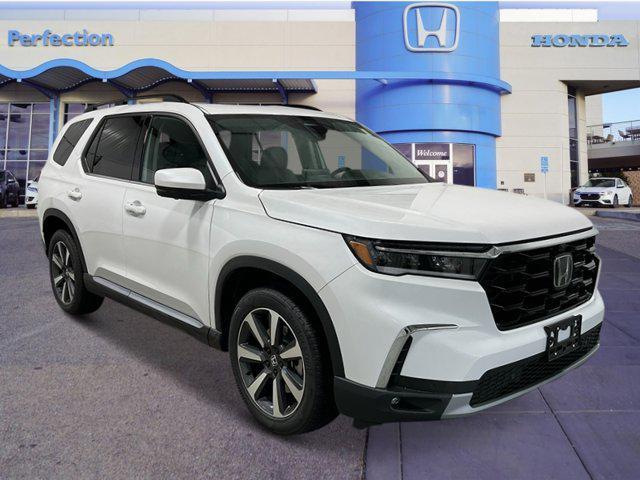 new 2025 Honda Pilot car, priced at $55,660