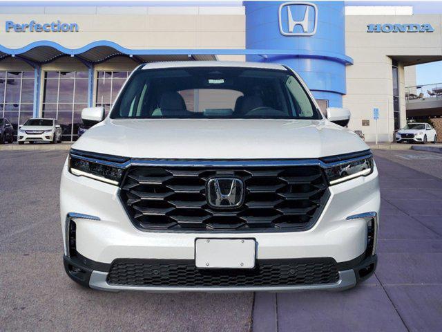 new 2025 Honda Pilot car, priced at $45,050