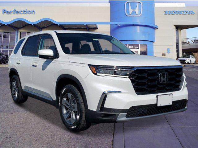 new 2025 Honda Pilot car, priced at $45,050