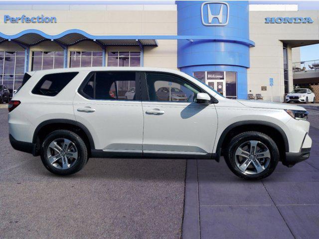 new 2025 Honda Pilot car, priced at $45,050