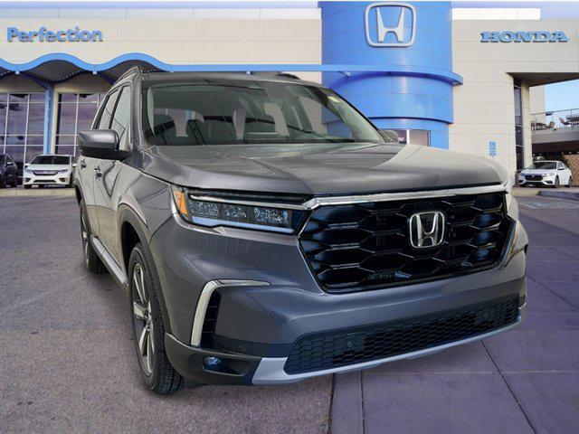 new 2025 Honda Pilot car, priced at $51,050