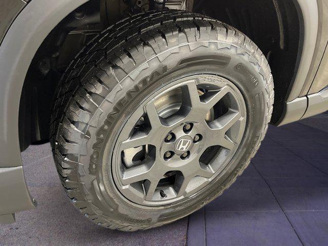 new 2025 Honda Pilot car, priced at $50,895