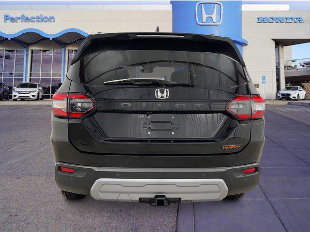 new 2025 Honda Pilot car, priced at $50,895