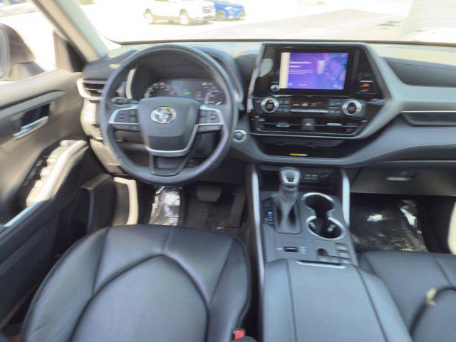 used 2023 Toyota Highlander car, priced at $34,991