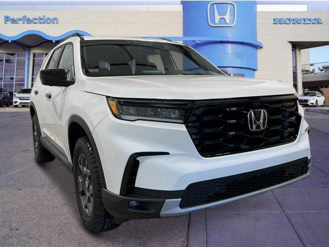 new 2025 Honda Pilot car, priced at $51,250