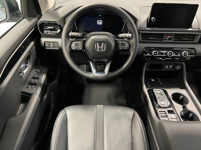 new 2025 Honda Pilot car, priced at $51,095