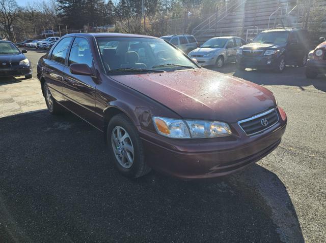 used 2000 Toyota Camry car, priced at $4,995