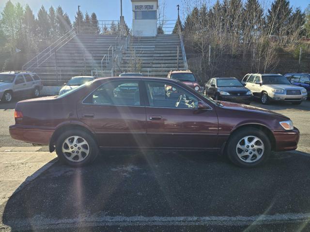 used 2000 Toyota Camry car, priced at $4,995