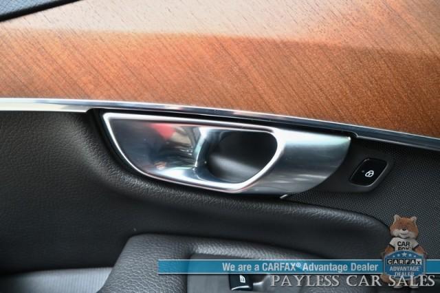 used 2021 Volvo XC90 Recharge Plug-In Hybrid car