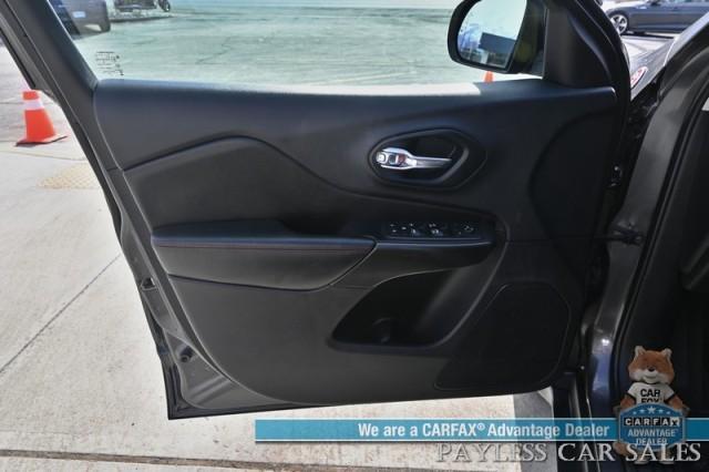 used 2019 Jeep Cherokee car