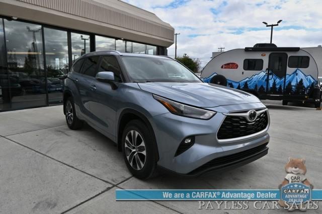used 2023 Toyota Highlander car, priced at $36,995