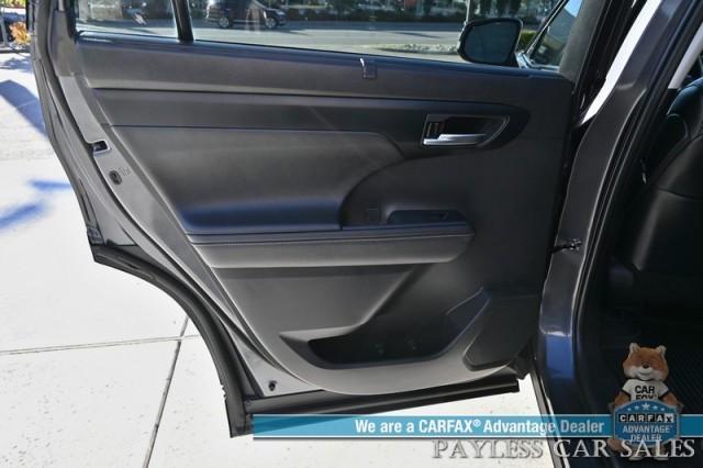 used 2024 Toyota Highlander car, priced at $41,995