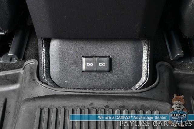 used 2023 Toyota Highlander car, priced at $39,995