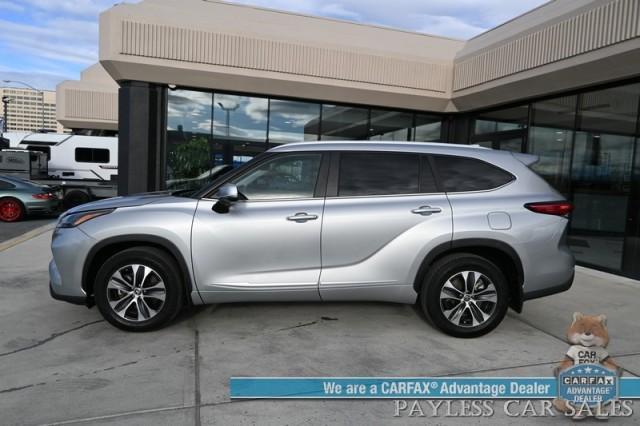 used 2023 Toyota Highlander car, priced at $39,995