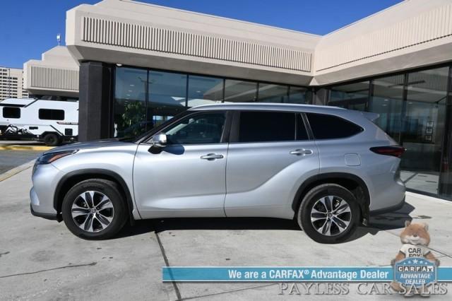 used 2024 Toyota Highlander car, priced at $40,500