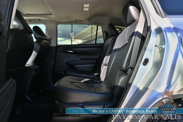 used 2024 Toyota Highlander car, priced at $40,500