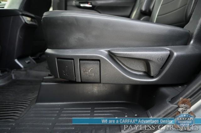 used 2024 Toyota Highlander car, priced at $39,995