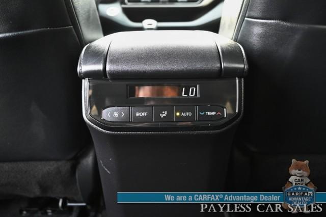 used 2024 Toyota Highlander car, priced at $39,995