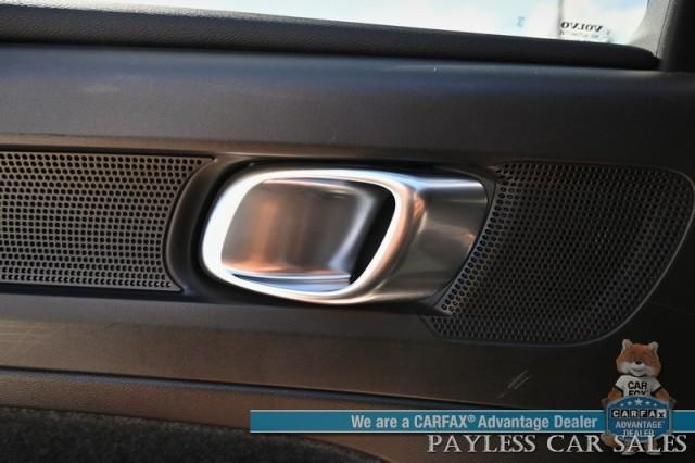 used 2022 Volvo XC40 car
