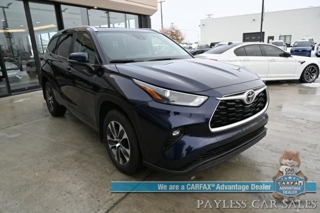 used 2023 Toyota Highlander car, priced at $40,900