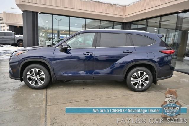 used 2023 Toyota Highlander car, priced at $40,900