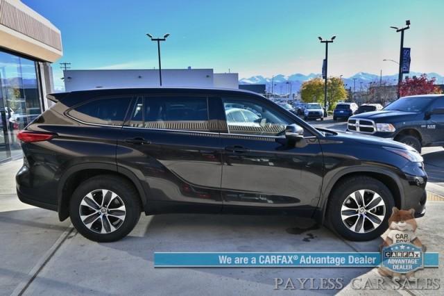 used 2022 Toyota Highlander car, priced at $35,995