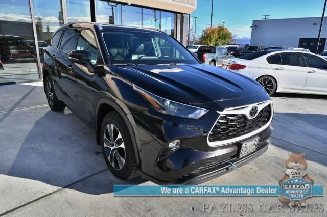 used 2022 Toyota Highlander car, priced at $35,995