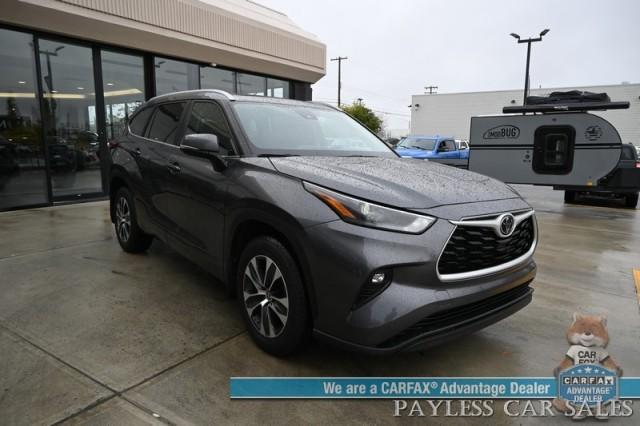used 2023 Toyota Highlander car