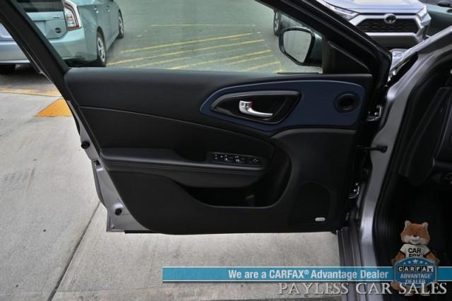 used 2015 Chrysler 200 car