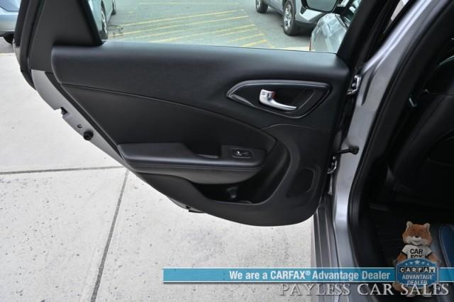 used 2015 Chrysler 200 car