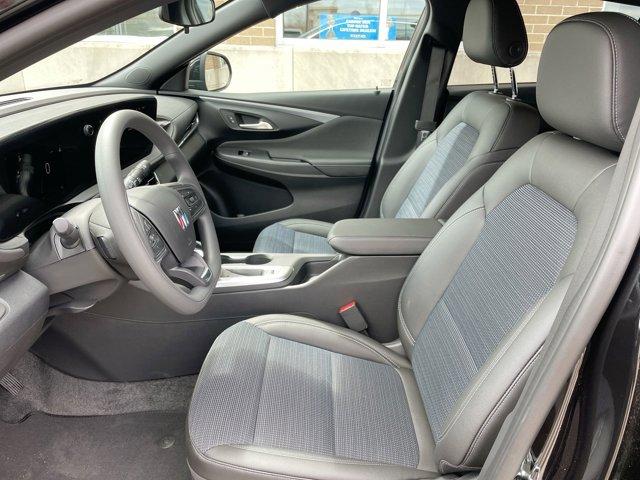 new 2025 Buick Envista car, priced at $26,280